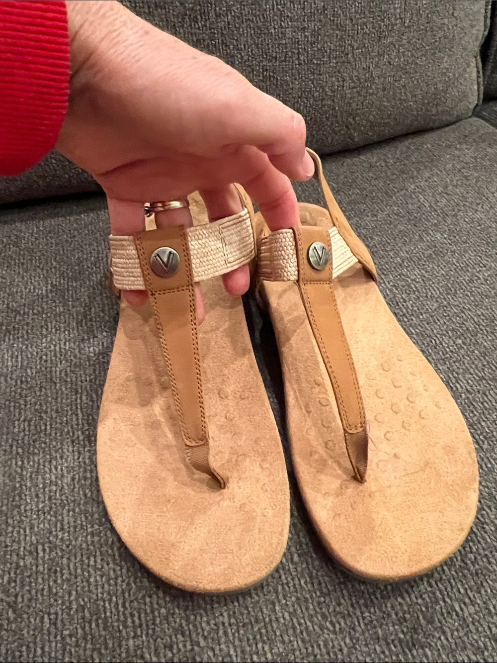 Vionic Women’s Tan Slingback Thong Sandals
